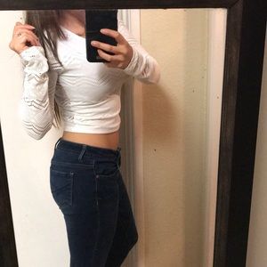White long sleeve crop top